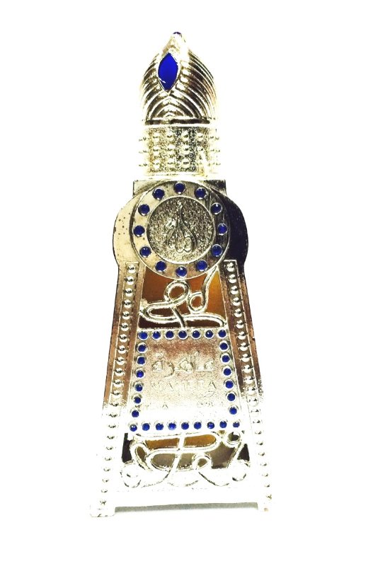 Mahera Silver Khadlaj Mahera Silver от Khadlaj поистине восточный аромат. Древесно-удовый.
 Верхние ноты: уд
Ноты сердца: кедр, сандаловое дерево
Базовые ноты: ветивер, мускус