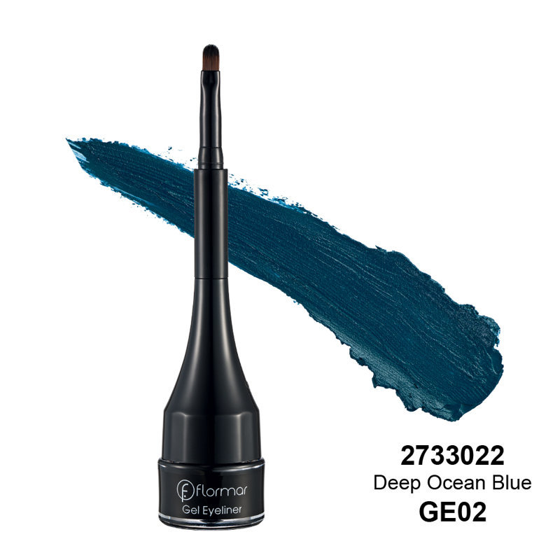 Гелевая подводка для глаз Flormar, 2,2г Blue 2733022 Красиво накрашенные глаза сведут с ума любого мужчину. В женском взгляде таится особая магия, загадка, которую хочется разгадать, постичь и открыть для себя. Если мужчине удается познать женщину через глаза, он влюбится в нее и захочет оберегать ото всех жизненных напастей. 

Чтобы ваши глазки излучали очарование, а взгляд был завораживающим и соблазнительным, воспользуйтесь гелевой подводкой Flormar. Невероятно сильные, насыщенные оттенки позволят сделать глаза более выразительными и невероятно красивыми.

Кисть выполнена из качественного материала и имеет безупречную форму для создания идеально ровной подводки любой ширины. Консистенция средства быстро сохнет и держится в течение суток без необходимости повторного нанесения в середине дня. Формула продукта содержит особые защитные частички, которые будут ухаживать за кожей века каждую минуту.

Подарите своим глазам волшебный блеск и королевскую красоту, воспользовавшись подводкой Flormar от знаменитого турецкого бренда.

Способ применения: начните проводить линию от внутреннего угла глаза к внешнему так, чтобы кисточка шла точно вдоль основания ресниц. Для создания экзотического облика продлите линию за пределы века.