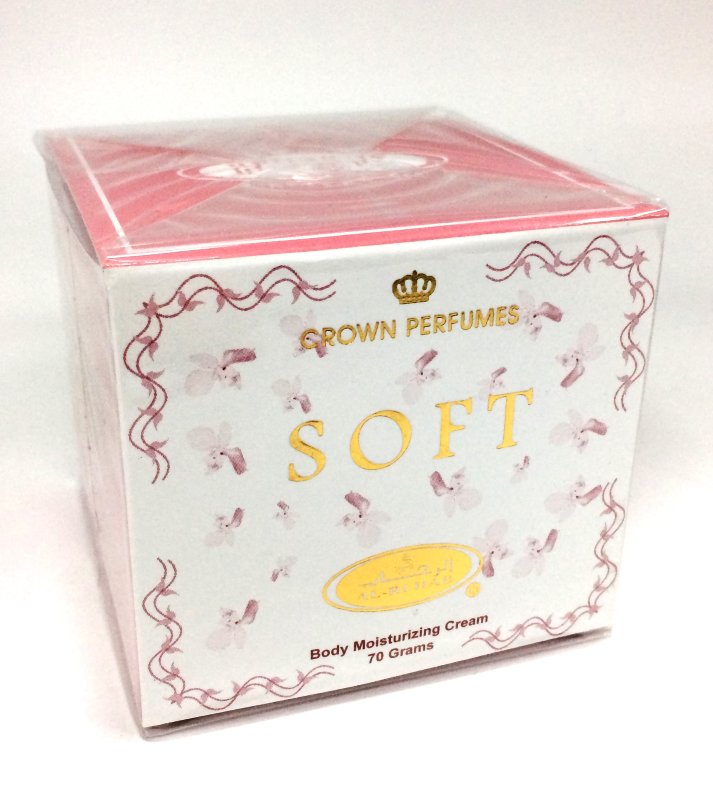 Soft парфумований крем для тіла (70gm) Великолепный увлажняющий крем для тела  с манящими нотами подарит вашей коже настоящее наслаждение, окутает теплой аурой, сотканной из нежного и чувственного аромата. Магия этого парфюмированого крема покорила сердца уже многих женщин, а устоите ли вы перед его чарами?

Таинственность аромата кроется в тонкой и продуманной композиции, которая таит в себе неисчерпаемую энергию и магнетизм. Нежная консистенция крема нежно питает кожу, интенсивно увлажняет, придавая ей чувственность, мягкость и бархатистость.  

Это насыщенный, женственный и чувственный аромат раскрывается ароматами ванильной орхидеи, жасмина, ванильной орхидеи и розы, пачули, сандала, мускуса, амбры, стиракса и пряностей.
Окунитесь в чарующий мир ярких красок природы и вы получите удовольствие, ни с чем несравнимое.
