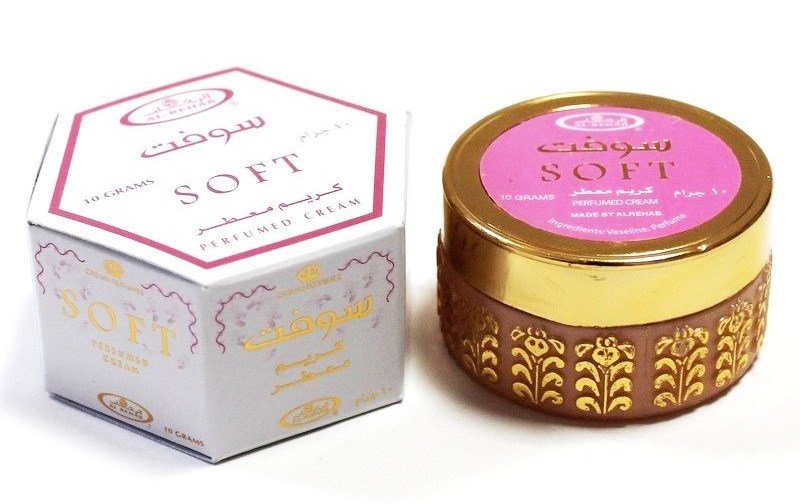 Soft крем-духи 10г Это насыщенный, женственный и чувственный аромат раскрывается ароматами ванильной орхидеи, жасмина, ванильной орхидеи и розы, пачули, сандала, мускуса, амбры, стиракса и пряностей.