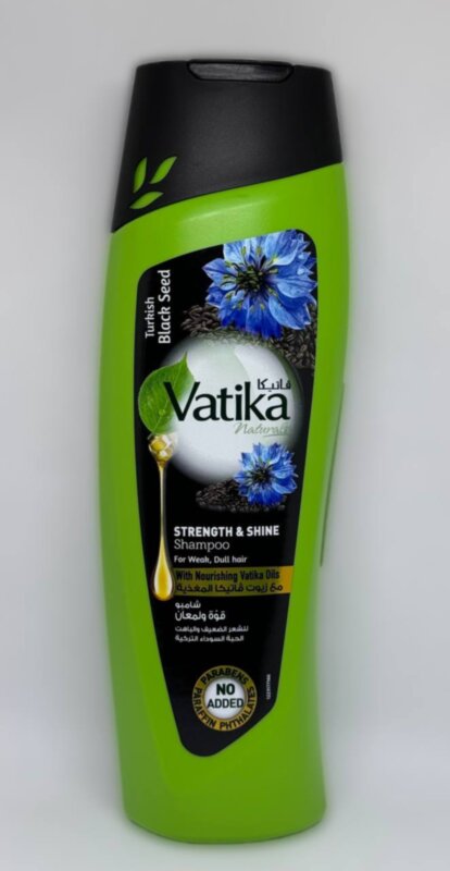 Лікувальний шампунь з Чорним тмином Dabur Черный тмин (Nigella sativa) - богат кальцием, железом, фосфатом, фосфором, карбогидратами, а также витаминами группы Е ,В, альфа-линолевой и другими кислотами. Шампунь Vatika Black Seed с содержанием черного тмина тонизирует кожу головы, укрепляет корни волос, стимулирует их рост. Возвращает волосам блеск, шелковистость и здоровый вид, а так же устраняет перхоть.

- Припятствует воспалительным процессам, регенерирует воспалённые участки кожи головы.

- Смягчает кожу, увлажняет, тонизирует, предохраняет от шелушения.

- Придаёт волосам здоровый блеск, защищает от ультрафиолета.

- Способствует быстрому росту волос.