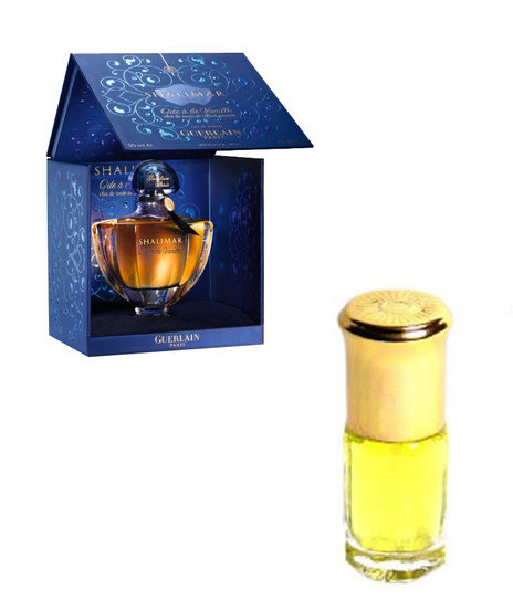 Guerlain Shalimar Ode a la Vanille 15ml (178) Экзотический парфюм Shalimar создавался на основе настоящей истории любви индийского шаха к своей наложнице. Ощущая этот экзотический запах, как-будто оказываешься в те далекие времена, в замке индийского шаха. Создателям этого парфюма удалось создать загадочный, пылкий и обволакивающий аромат. В основе этой чувственной парфюмерной композиции находятся запахи бергамота, ванили, опопанакса и ириса.

Верхние ноты: бергамот, кедр, лимон и мандарин

Ноты сердца: ветивер, жасмин, ирис, пачули и роза

Базовые ноты: ваниль, виверра, кожа, мускус, опопонакс, сандаловое дерево и фимиам