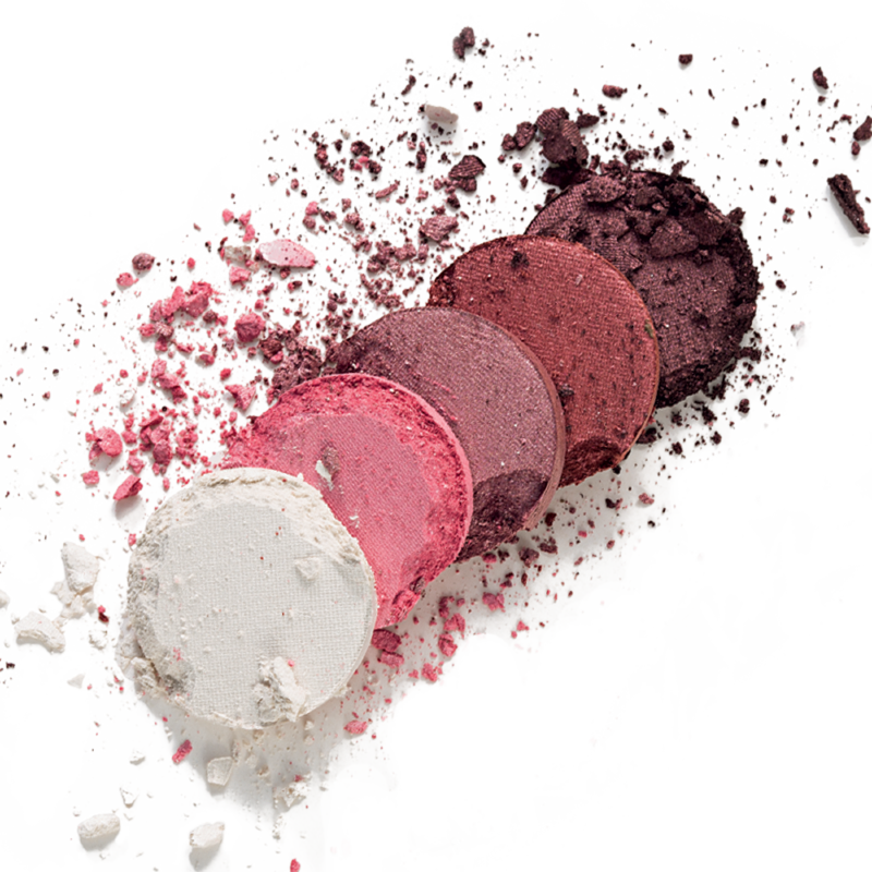 Палетка теней из 5 оттенков Flormar 006 2732097 Цветовая палитра Flormar Eyeshadow cостоит из 5 разных оттенков. Это позволит Вам экспериментировать с вашим макияжем глаз, гармонично соединяя оттенки между собой. Благодаря своей бархатистой текстуре тени для век Flormar легко наносятся, а светоотражающие пигменты в своей формуле добавляют дополнительный блеск.

Короткое описание:

5-ть различных оттенков,
бархатистая текстура,
светоотражающие пигменты,
предохраняют кожу от сухости, 
препятствуют скоплению теней на веке. 