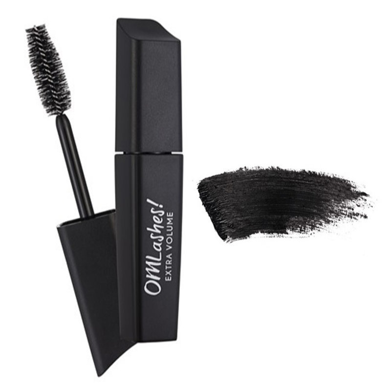 Туш для об'єму вій EXTRA VOLUMIZING MASCARA OMLASHES, 12 мл 2734033 Вашим віям не вистачає додаткової довжини і об'єму? Скористайтеся тушшю для вій EXTRA VOLUMIZING MASCARA. Вона підкреслить красу і виразність очей, зробить погляд більш виразним і яскравим. Секрет такої туші в тому, що в її склад входять спеціальні синтетичні складові, які подовжують вії, роблячи погляд більш виразним. Туш прекрасно подовжує і розділяє вії, надаючи їм яскравий, насичений колір і бажаний об'єм.

Завдяки цьому ваші вії стають густими, довгими і об'ємними, а погляд - виразнішим і чарівним. Зручна форма фібрової щіточки дозволяє повністю контролювати процес нанесення. Туш чудово тримається протягом дня, не тече, не обсипається і не розмазується. Ідеально розділяє вії, не утворюючи грудочок.

Спосіб застосування: для досягнення найкращого результату починайте нанесення від коренів вій, похитуючи щіточкою і проводячи нею вгору уздовж вій. Дайте туші можливість висохнути. Нанесіть другий або третій шар.