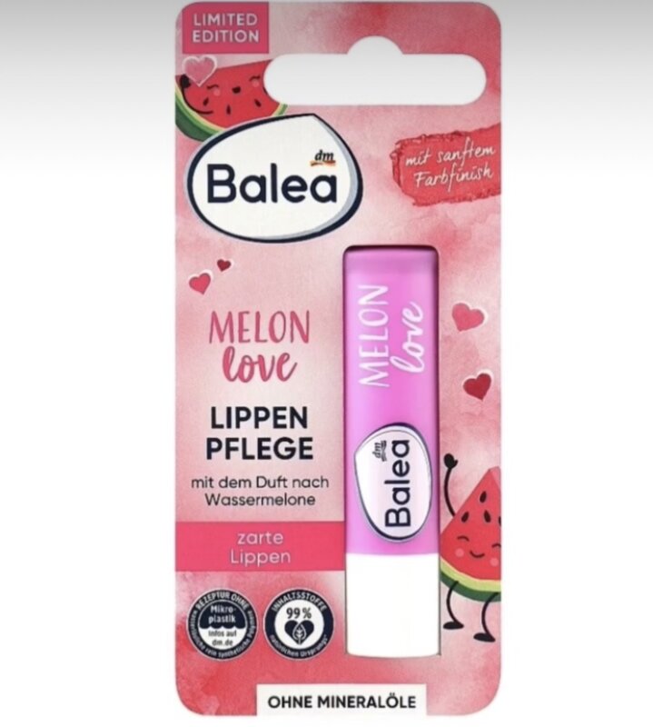 Melon Love Lip Balm від Balea - бальзам для губ Особливості Melon Love Lip Balm від Balea:- масло ши в основі формули живить та зволожує шкіру губ;- усуває сухість та стягнення, запобігає появі лущення