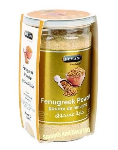 Порошок пажитника хильбы Hemani Fenugreek Powder 200g Основное действие семян хильбы: 
- возбуждающее аппетит; 
- анаболическое; 
- седативное; 
- противовоспалительное; 
- антисклеротическое; 
- глистогонное; 
- ветрогонное; 
- нормализующее пищеварение и кислотность желудочного сока;
- отхаркивающее; 
- стимулирующее лактацию и сокращение матки; 
- снижающее уровень сахара в крови; 
- усиливающее половое влечение; 
- стимулирующее работу сердца;
- обладающее инсектицидными свойствами; 
- прекращающее процесс похудания; 
- восстанавливающее силы;
- укрепляет функцию поджелудочной железы; 
- питающее ткани: плазма, кровь, который мозг, нервные клетки;
Назначаются семена хильбы при: 
- значительной потери массы тела;
- после тяжелых операций, особенно на органах желудочно-кишечного тракта;
- туберкулезе;
- заболеваниях легких;
- при простуде; 
- кашле (в т. ч. хроническом), бронхите;
- желудочных заболеваниях (обволакивающее);
- воспаление слизистой оболочки желудка, двенадцатиперстной и тонкой кишок, язвенной болезни; 
- недостатке витамина PP; 
- заболеваниях селезенки и печени;
- кожных заболеваниях (экземы, гнойные раны, нарывы, фурункулы); 
- глистах; 
- запорах и коликах; 
- общей слабости организма; 
- болезненных менструациях;
- диабете; 
- дизентерии;
- аллергических заболеваниях;
- гриппе; 
- неврастении; 
- артритах; 
- анемии; 
- болезнях мочевого пузыря; 
- мышечных болях; 
Способ применения: 
Для общего укрепления организма, при половых расстройствах, болезнях желудочно-кишечного тракта и других недугах: 
1. 1 чайную ложку семян залить стаканом кипятка. Через 3-5 минут принимать вовнутрь.
2. Варить семена в течение 5-7 минут на медленном огне. Пить в теплом виде, добавляя сахар по вкусу. Семена можно жевать, они не улучшают работу желудка. Можно хильбу разбавлять с молоком. Можно вместо сахара добавить ложку меда, имбирь (свежий), лимон. Согревающее питье поможет при болезненных менструациях, расстройстве желудка и для усиления лактации. Горький вкус заглушают небольшой добавкой фенхеля. 
3. Отвар: 1 столовую ложку толченных семян заливают горячей водой, кипятят на водяной бане 10-15 мин., остужают, процеживают, доводят объем кипяченной водой до исходного и процеживают через 3-4 слоя марли. Принимают по 1/3 стакана перед едой в охлажденном виде. 

При боли в горле, ранах в ротовой полости и на губах: Полоскание горла отваром. 
При дизентерии: следует пить настой слегка поджаренных семян. 
Противопоказания: беременность (может спровоцировать выкидыш, кровотечение), высокая Питта.


Химический состав семян хильбы: 
Небольшое количество алкалоида тригонеллина (0,3%), никотиновая кислота (витамин PP) - 3,5-18 мг.%, рутин, стероидные сапонины и фитостерины, флавоноиды, слизистые (до 30%) и горькие вещества, эфирное масло (0,3%), жирное масло (5-8%), белки (до 25%), танин, витамины А, С и В1, В2, В9 (фолиевая кислота) и энзимы, фосфор, железо, азотистые вещества, калий, магний, цинк, натрий, крахмал, незаменимые аминокислоты. 