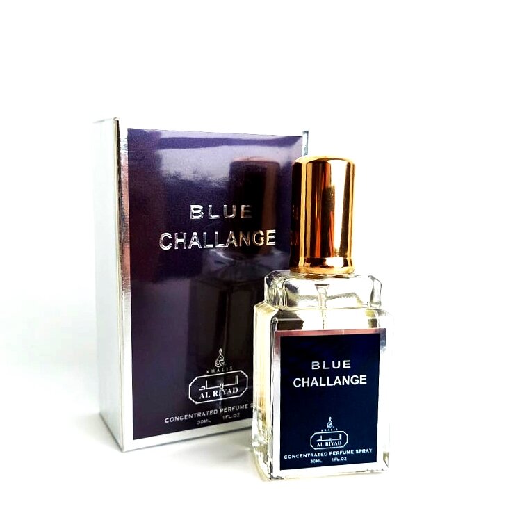 Спрей Blue Challnge 30ml  Древесно-цитрусовый парфюм для в себе уверенных, энергичных, целеустремленных представителей сильного пола.
Строгий стеклянный флакон синего цвета, правильных геометрических пропорций говорит о глубине и сдержанности, подчеркивает непоколебимый мужественный характер и целеустремленность натуры.

Ароматическая композиция начинается пикантной горчинкой цитрусовой цедры, которая трансформируется в тонкие, манящие, элегантные тона цветущей лаванды и насыщенные, экстравагантные сладковато-пряные мотивы герани. Благородство и сдержанность обладателя парфюма подчеркнута гармоничным дуэтом сандаловой и кедровой древесины.